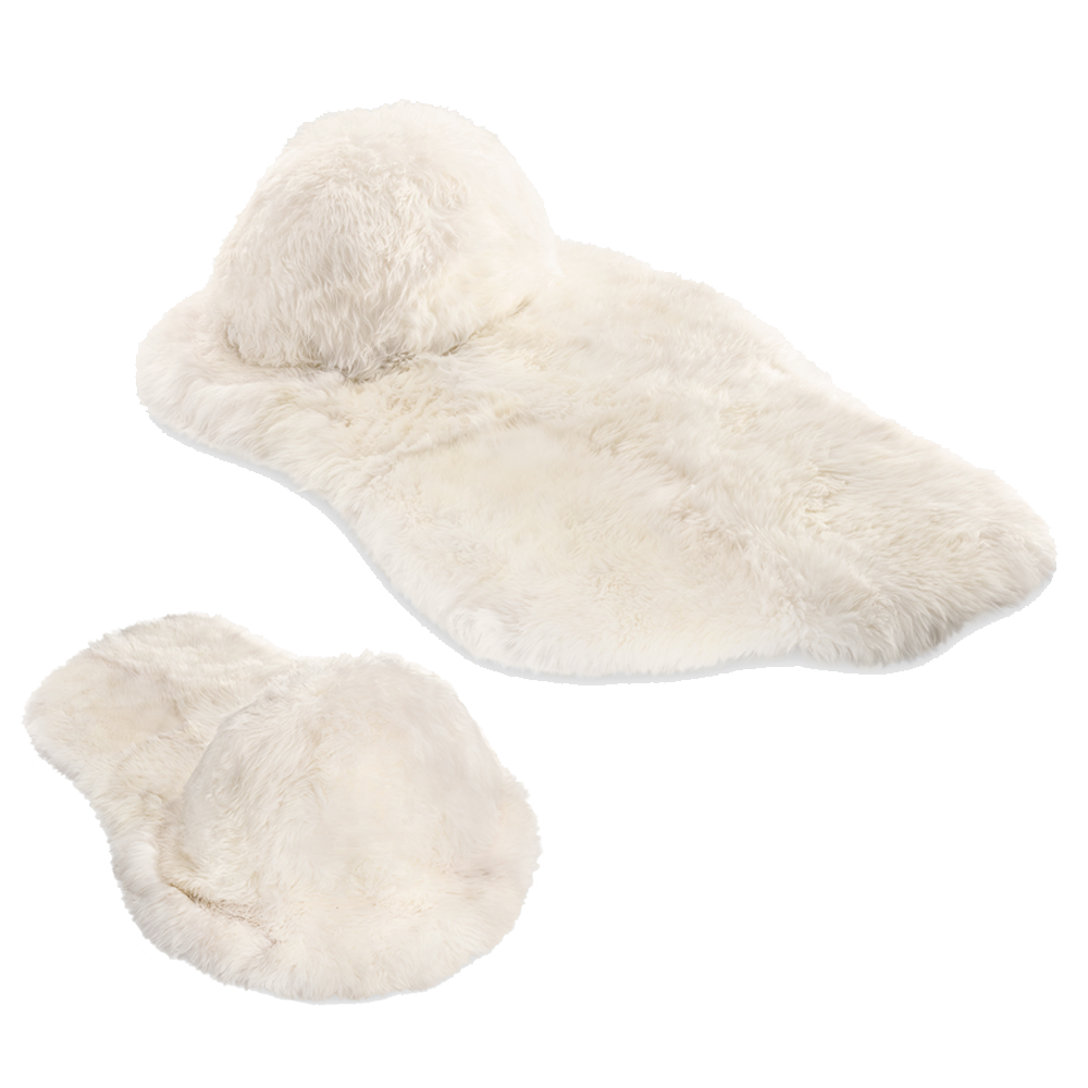 Coronum Rug, ein weißer Lammfellteppich mit integriertem Sitzpuff, weich und luxuriös.